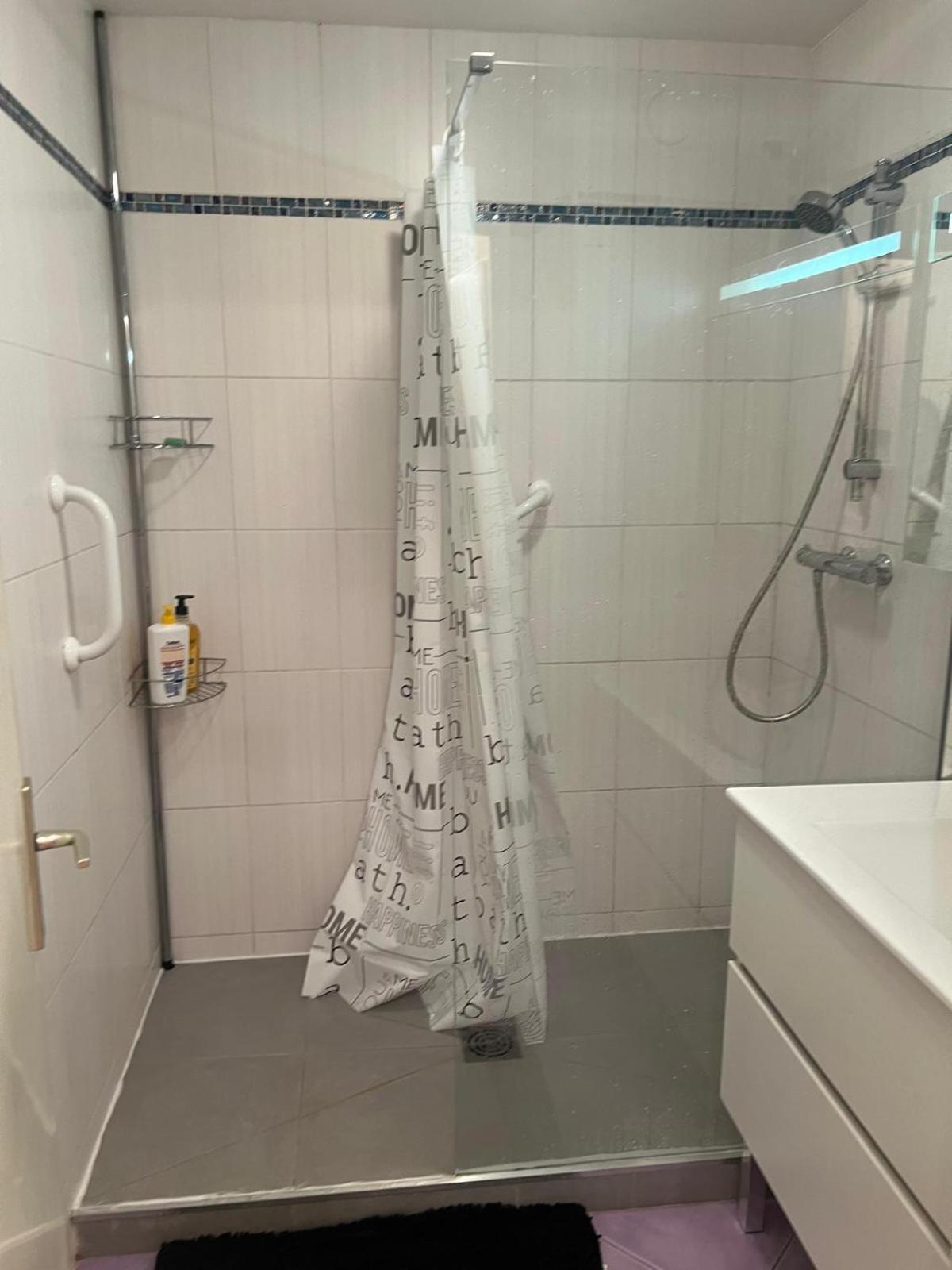Champion Suites Sarcelles Extérieur photo
